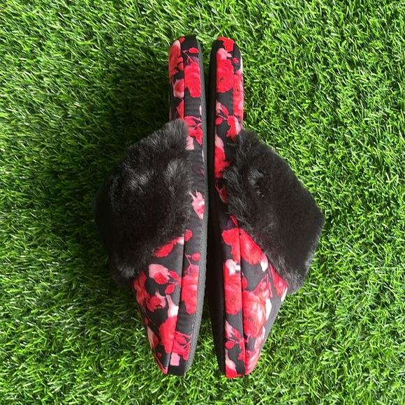 VICTORIAS SECRET Signature Satin Floral Slippers size small - Picture 4 of 9